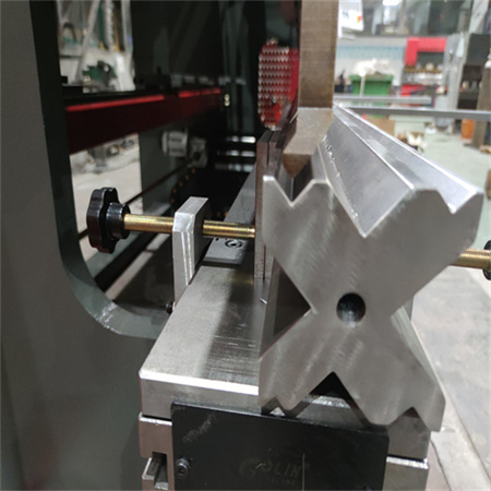 Piegatrice automatica per filo di acciaio CNC da 4-12 mm / macchina piegatrice per staffe per tondo per cemento armato / barra per l'edilizia