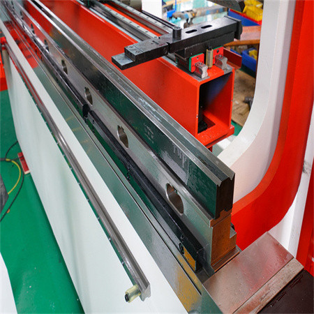 WD67K-125T/3200 Pressa piegatrice idraulica per macchine industriali in lamiera CNC