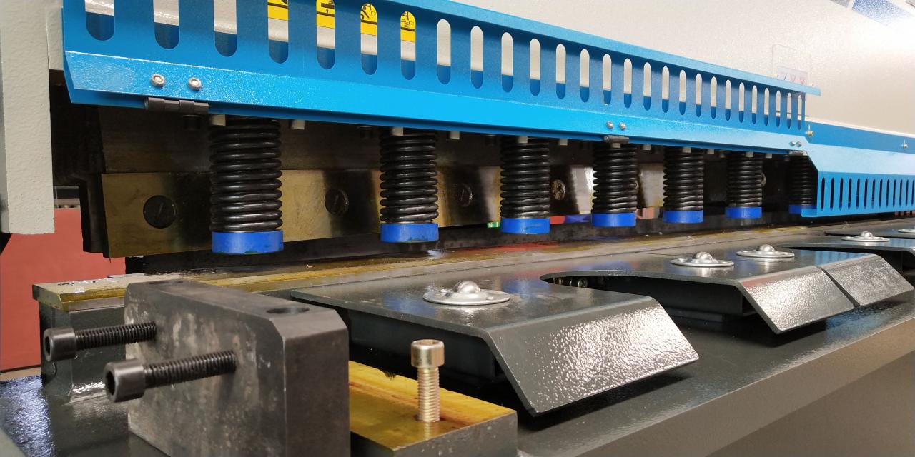 6 mm * 3200 macchine per il taglio di lastre d'acciaio idrauliche cesoia per lastre d'acciaio