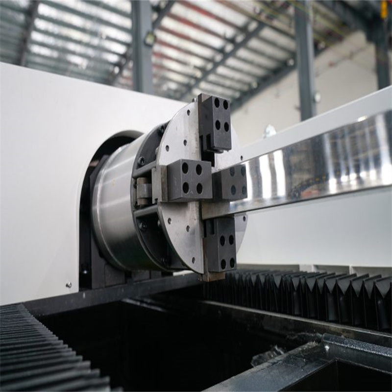 Prezzo economico della tagliatrice del laser della fibra 3kw di alta qualità della Cina