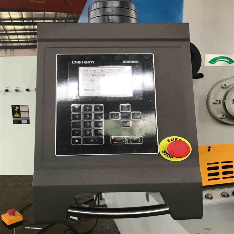 Cesoia automatica a ghigliottina per lamiera idraulica CNC per la lavorazione dei metalli