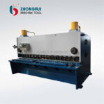 E21 8*2500 Cesoia a ghigliottina idraulica CNC per lamiera d'acciaio