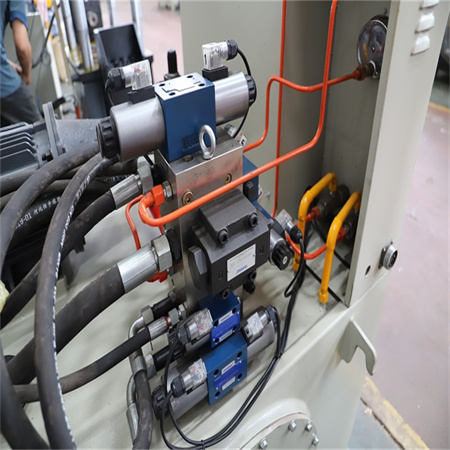Y32-315T Pressa idraulica dal design semplice del prodotto principale della fabbrica Macchina idraulica della pressa da 100 tonnellate
